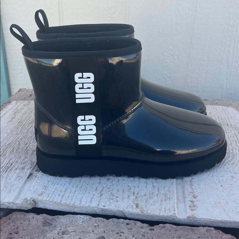 UGG Classic Clear Mini Boots 9